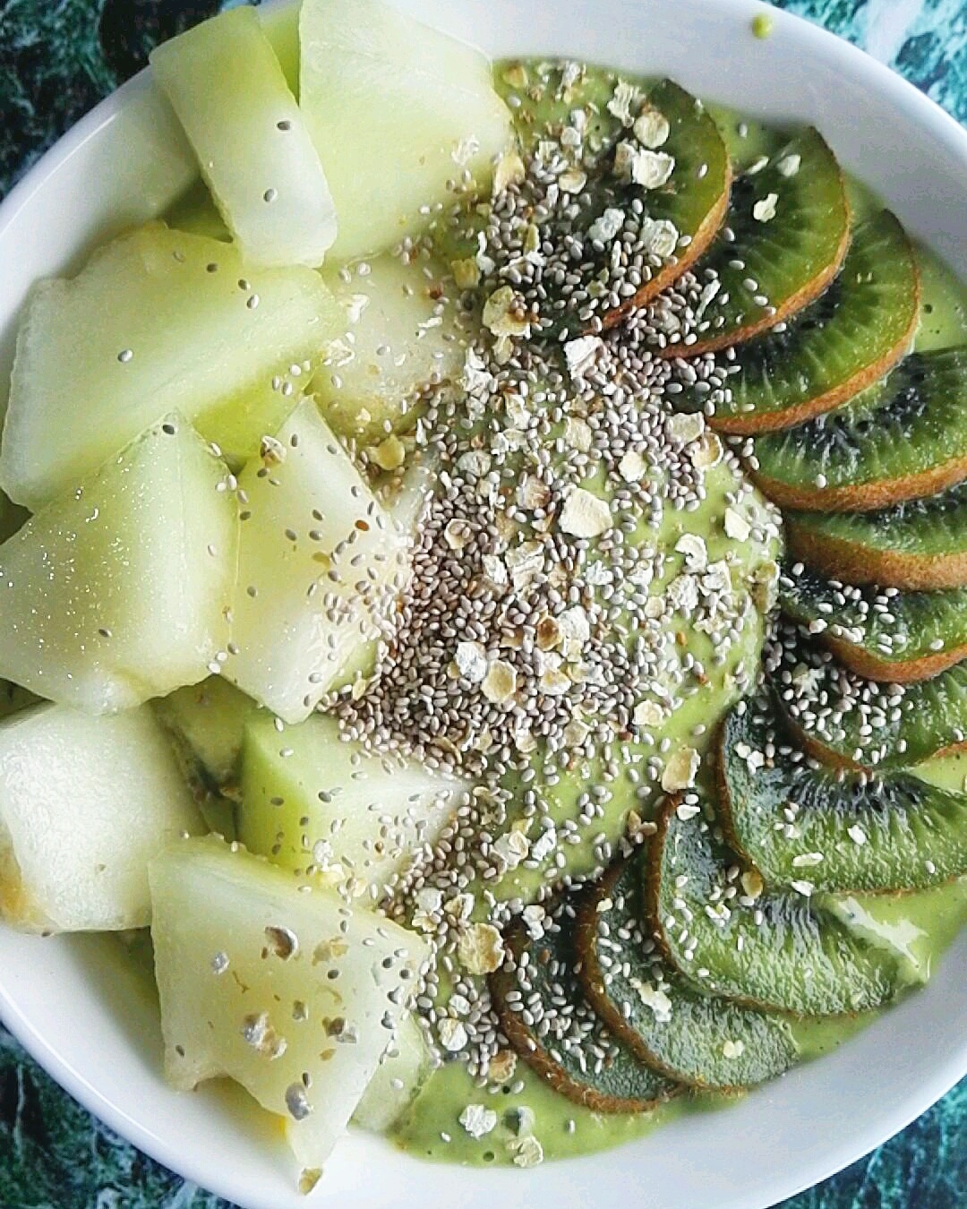 Green smoothie breakfast bowl Recipe [ Raw Vegan&nbsp;]